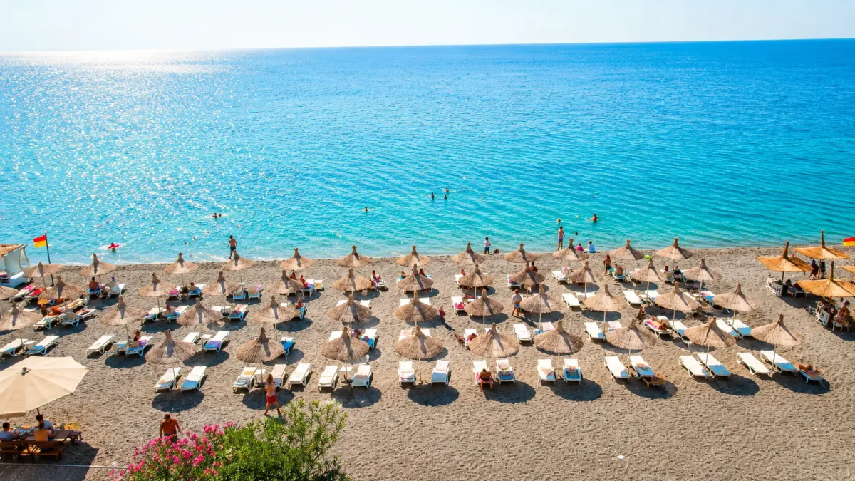 Assos'ta Denize Sıfır Otel Seçerken Nelere Dikkat Etmelisiniz?