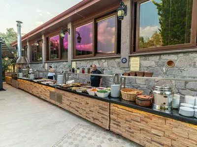 Assos Park Hotel Restaurant